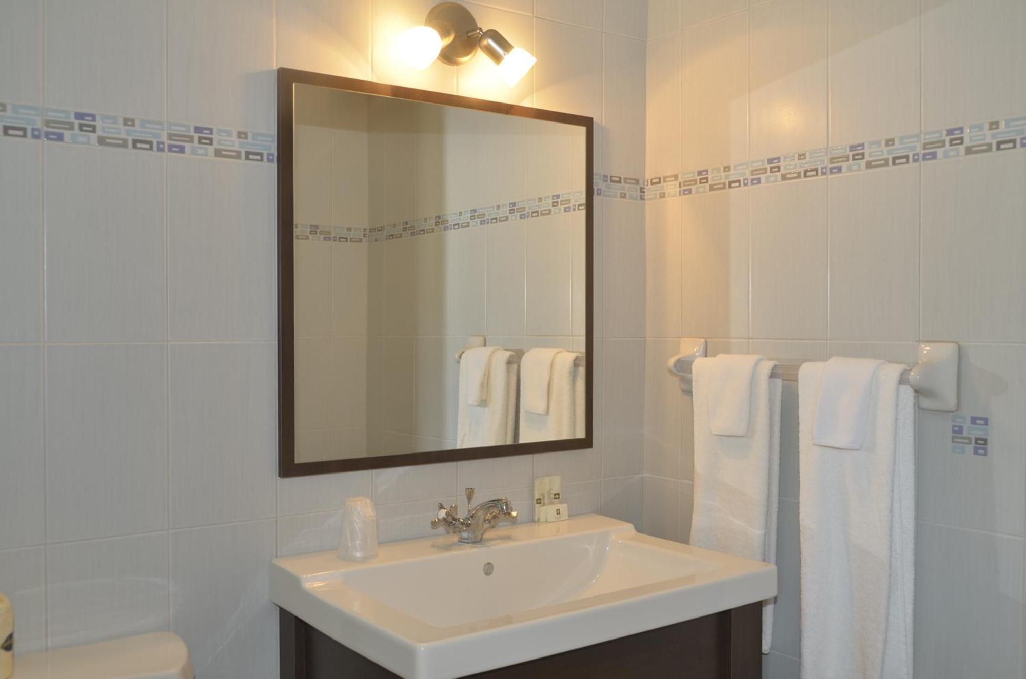 سالبيري دي فاليفيلد Motel Grande Ile المظهر الخارجي الصورة